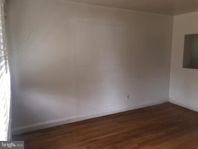 1330 Deanwood Rd, Parkville, MD 21234 - photo 2