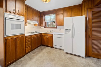 917 Vantrease Rd, Madison, TN 37115 - photo 6