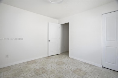 465 NE 165th St unit 1, Miami, FL 33162 - photo 4