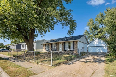 3530 W 29th St, Davenport, IA 52804 - photo 2