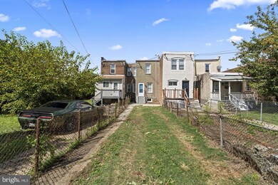 1213 W 9th St, Chester, PA 19013 - photo 6