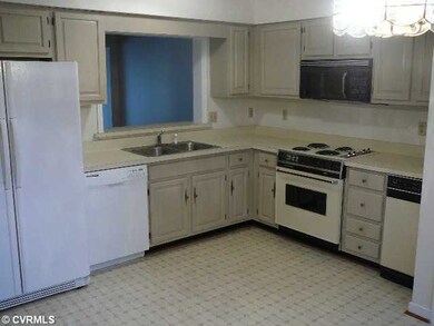 Kitchen - Fresh Paint!
