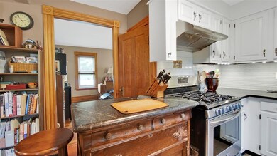 37 Jackson St, Essex Junction, VT 05452 - photo 5