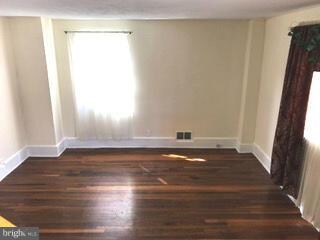 3809 Stokes Dr, Baltimore, MD 21229 - photo 7