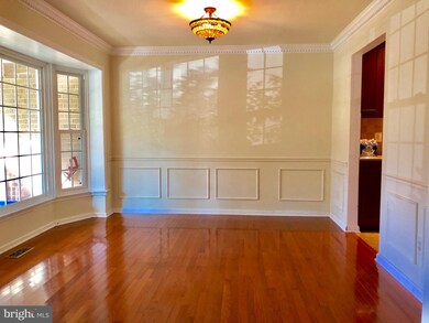 1961 Hickory Hill Ln, Silver Spring, MD 20906 - photo 3