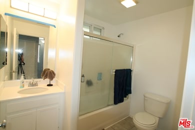 13510 Shady Palms Ln, Sylmar, CA 91342 - photo 4