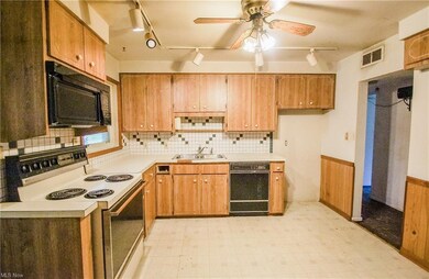 Spacious Kitchen