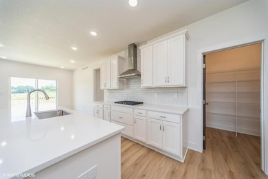 10022 NW 68th Ave, Johnston, IA 50131 - photo 3