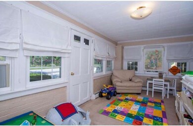 7 Melvin Rd, Phoenixville, PA 19460 - photo 2