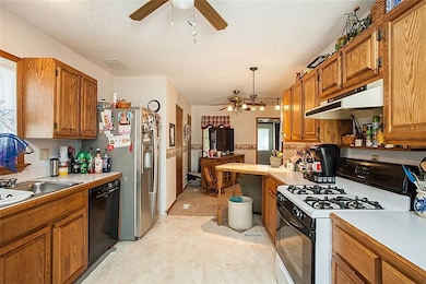 4024 SE 16th Ct, Des Moines, IA 50320 - photo 5