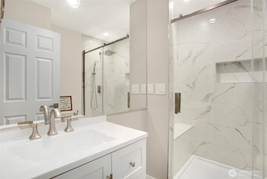 16376 SE 40th St, Bellevue, WA 98006 - photo 6