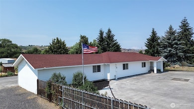 5252 U S 12, Yakima, WA 98908 - photo 3