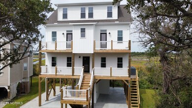 310 Bay Circle