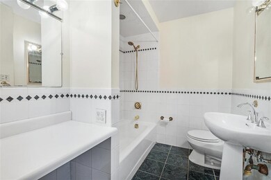 225 Saint Pauls Ave unit 15G, Jersey City, NJ 07306 - photo 7