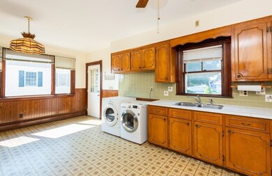 70 Franklin St unit 2, Peabody, MA 01960 - photo 5