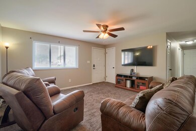 275 Pawnee Dr, Circleville, OH 43113 - photo 6