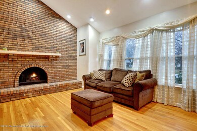 19 Duncan Dr, Morganville, NJ 07751 - photo 5