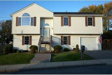 42 Riverview St, Fall River, MA 02724 - photo 2