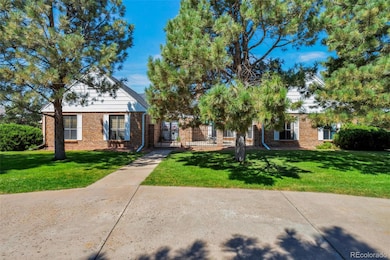 6699 S Helena St, Centennial, CO 80016 - photo 2