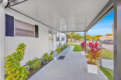 24 Flamingo Blvd, Winter Haven, FL 33880 - photo 2