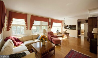 115 S Oak St, Falls Church, VA 22046 - photo 3