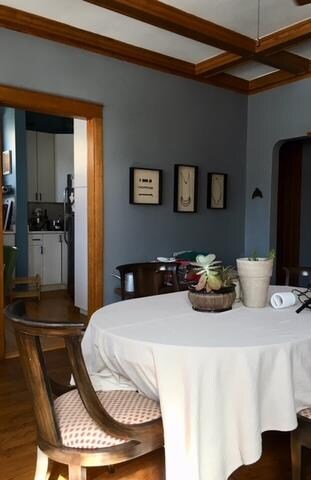 Beautiful 15 x 14 separate Formal Dining Room with