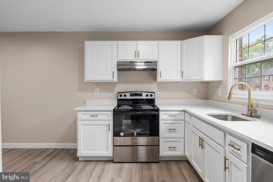 15343 Blacksmith Terrace, Woodbridge, VA 22191 - photo 7