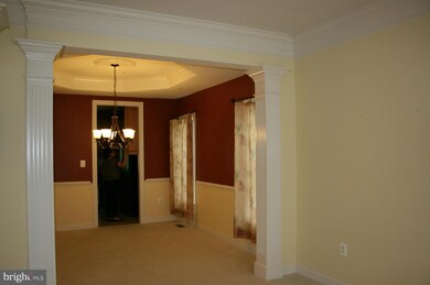 13228 Dutrow Dr, Clarksburg, MD 20871 - photo 5