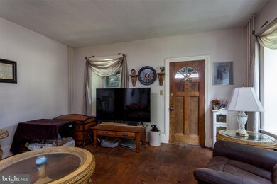 10 Evergreen Ln, Boyertown, PA 19512 - photo 7