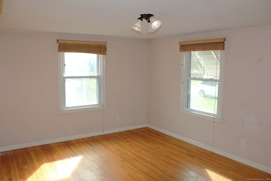 17 Guilford Ct, East Haven, CT 06512 - photo 4