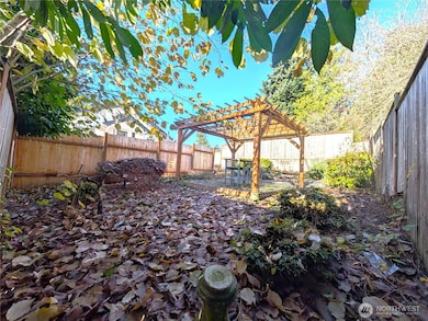 8516 Wallingford Ave N unit A, Seattle, WA 98103 - photo 2