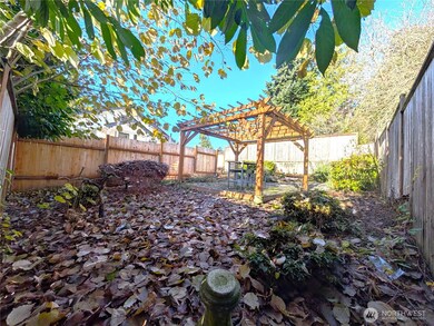 8516 Wallingford Ave N unit B, Seattle, WA 98103 - photo 2