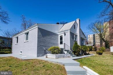 1311 Erskine St, Takoma Park, MD 20912 - photo 5