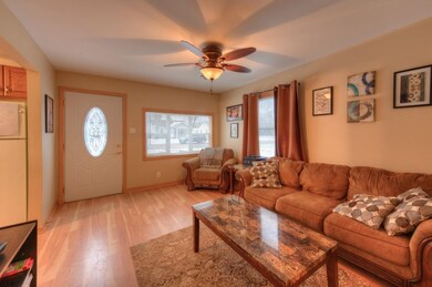 135 N Wright St, Griffith, IN 46319 - photo 5