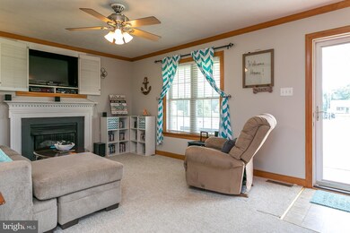 227 Pond Dr, Dunnsville, VA 22454 - photo 4