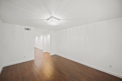 14363 Lost Meadow Ln, Houston, TX 77079 - photo 5