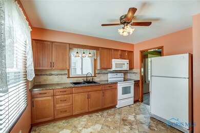 5044 Trimble Rd, Toledo, OH 43613 - photo 6