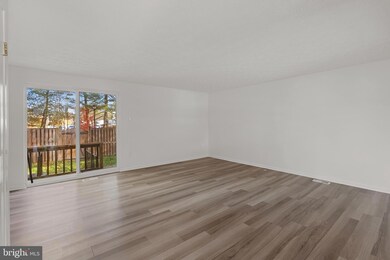 1292 Patriot Ln, Bowie, MD 20716 - photo 4