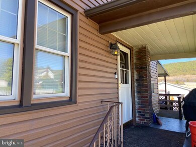 101 W Ruddle St, Coaldale, PA 18218 - photo 6