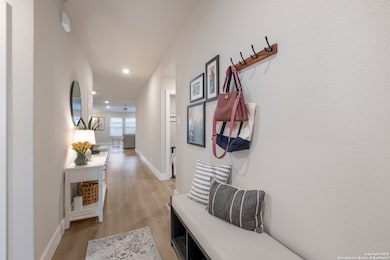 5609 Jewel Curve, San Antonio, TX 78266 - photo 4