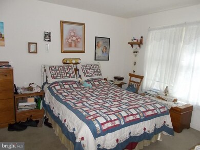 409 Deborah Ct, Chambersburg, PA 17201 - photo 4