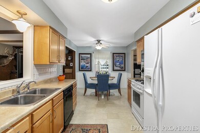 1314 Burke Ave NE, Grand Rapids, MI 49505 - photo 6