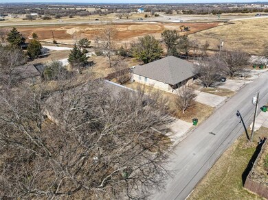 111 N Workman Rd, Decatur, TX 76234 - photo 6