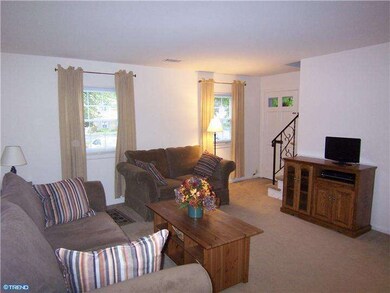 11 Delancy Ct, North Wales, PA 19454 - photo 2