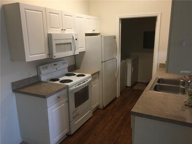 36321 Stonewood Ln unit 201, Zephyrhills, FL 33541 - photo 2