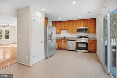 16202 Taconic Cir, Dumfries, VA 22025 - photo 6