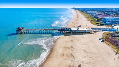 Cocoa Beach Pier looking direct south