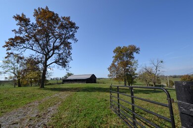 1488 Burgin Rd unit 2, Harrodsburg, KY 40330 - photo 3