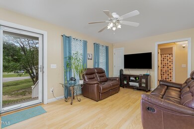 100 Fir Ct, Oxford, NC 27565 - photo 4