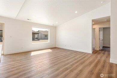 311 Sandy Loop, Moses Lake, WA 98837 - photo 7